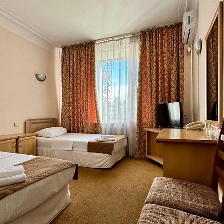 Hotel Zhambyl Taraz Zewnętrze zdjęcie