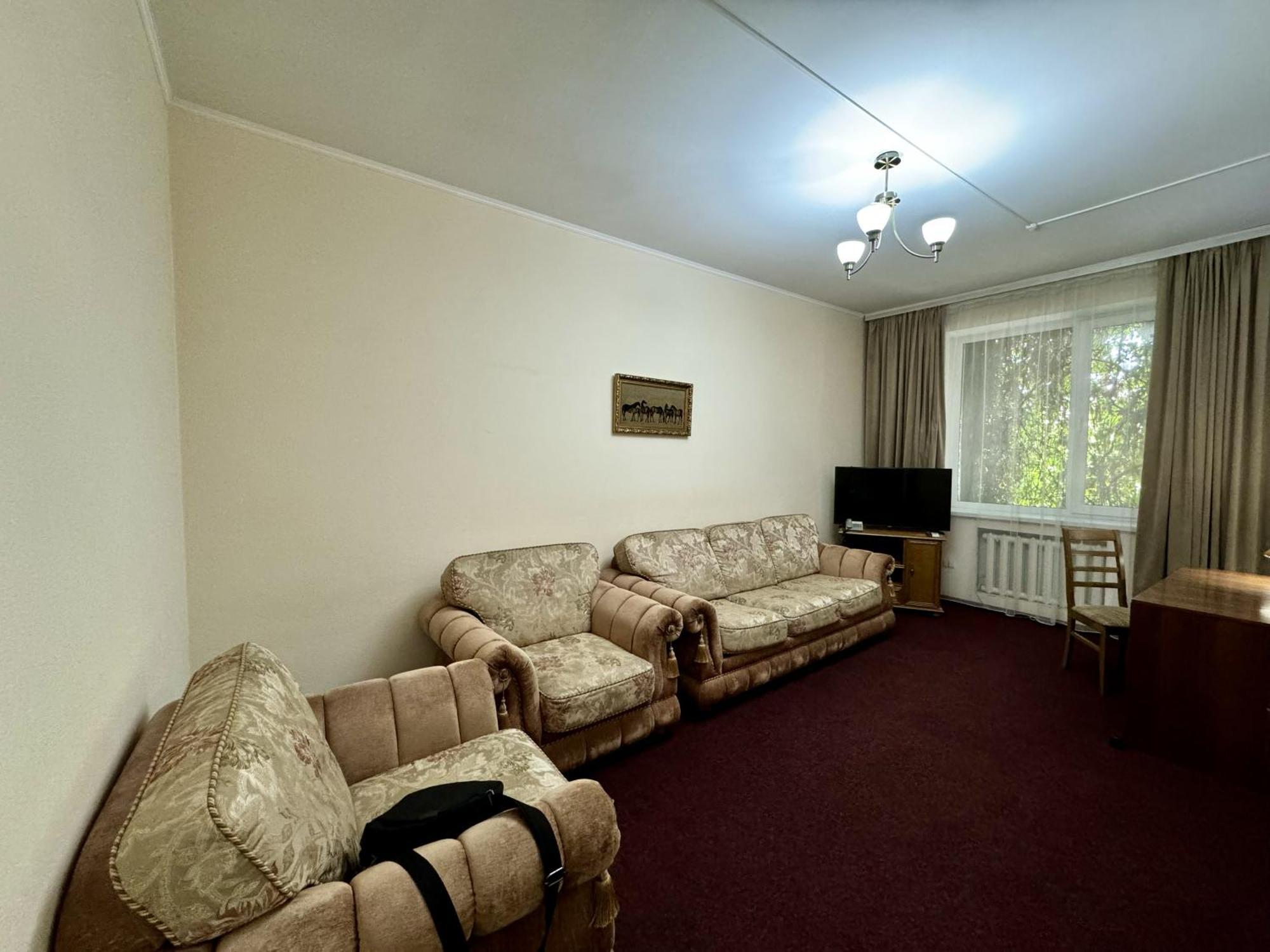 Hotel Zhambyl Taraz Zewnętrze zdjęcie