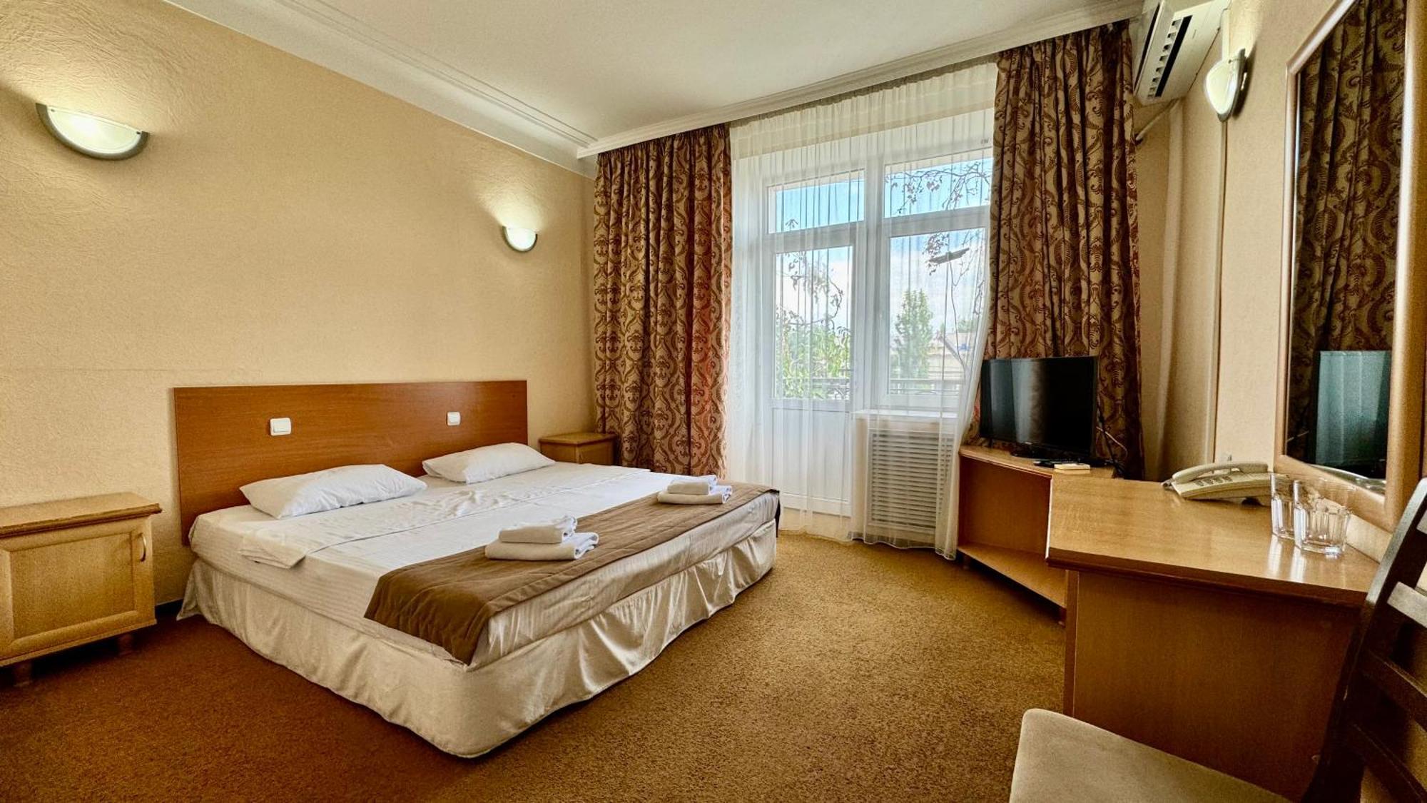 Hotel Zhambyl Taraz Zewnętrze zdjęcie