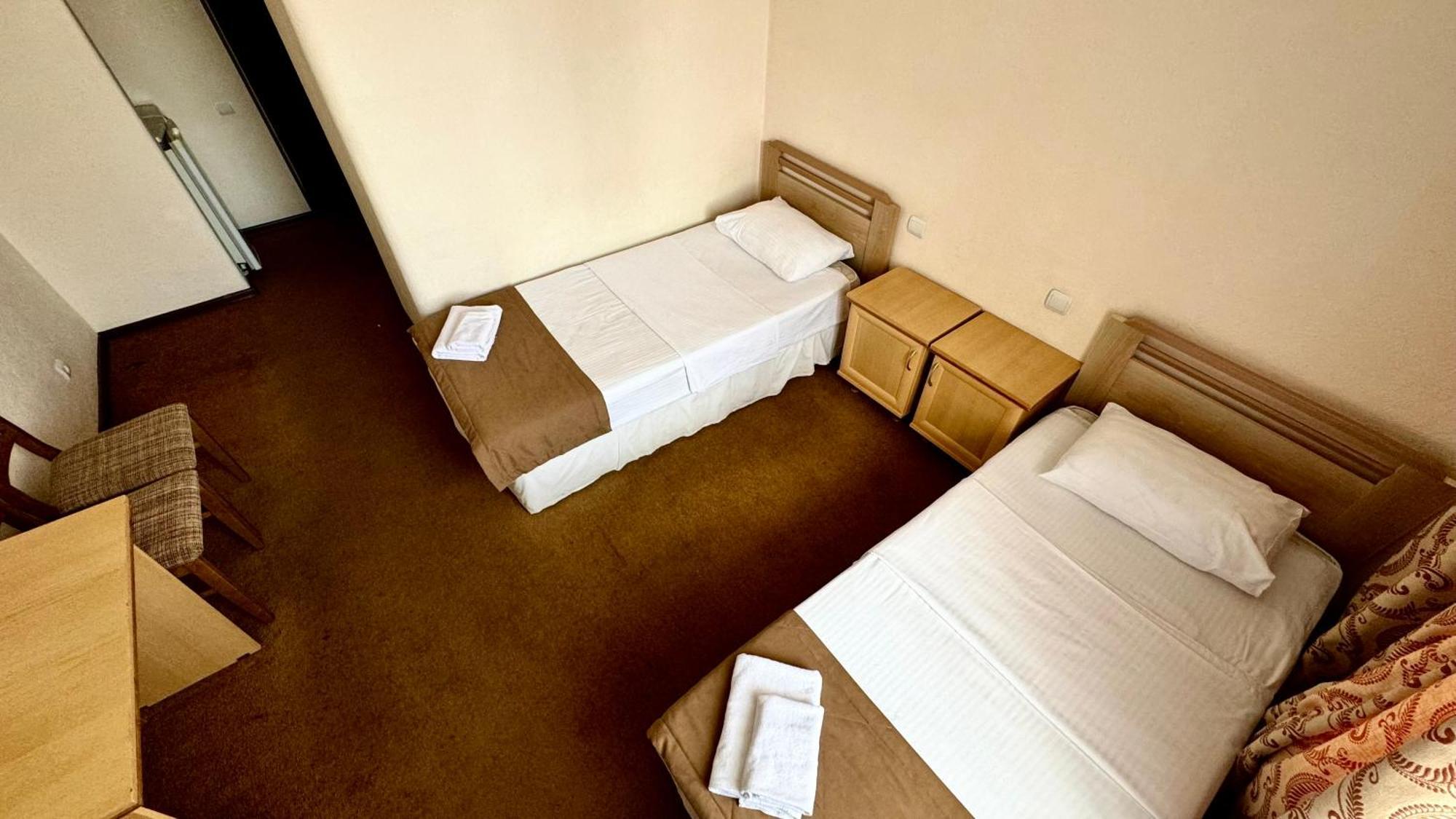 Hotel Zhambyl Taraz Zewnętrze zdjęcie